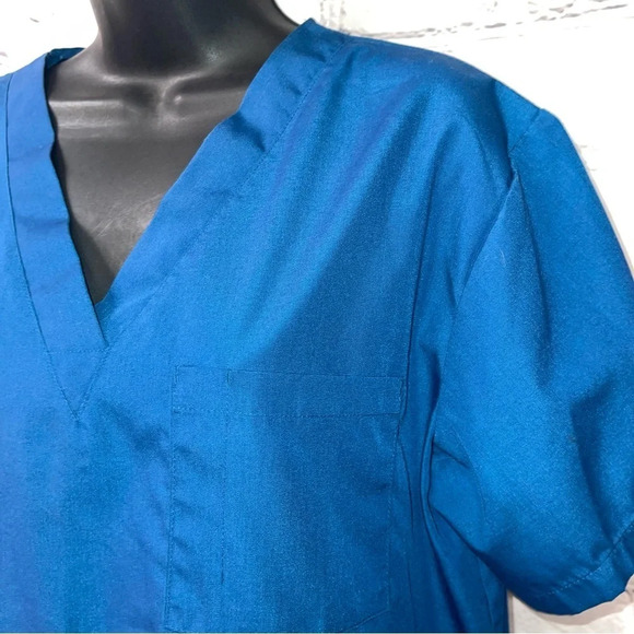 Dagacci scrubs top medium - Picture 3 of 6